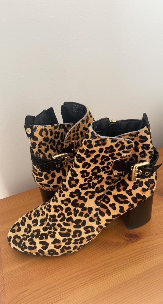 River island Leopard print heeled boots 